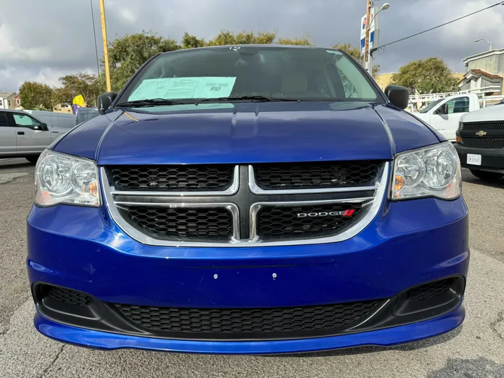 BLUE, 2019 DODGE GRAND CARAVAN PASSENGER Image 2