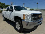 WHITE, 2012 CHEVROLET SILVERADO 2500 HD CREW CAB Thumnail Image 3