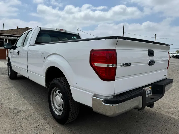 WHITE, 2014 FORD F150 SUPER CAB Image 4