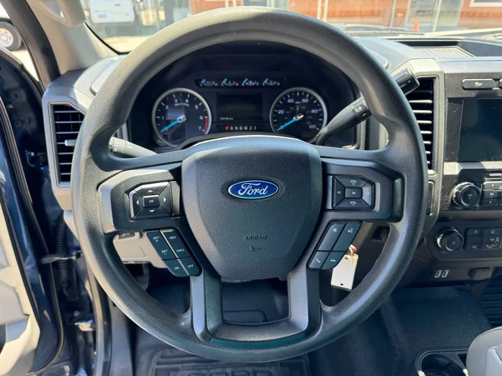 BLUE, 2019 FORD F250 SUPER DUTY SUPER CAB Image 24