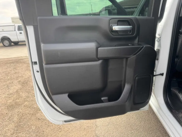 BLACK, 2022 CHEVROLET SILVERADO 2500 HD CREW CAB Image 13