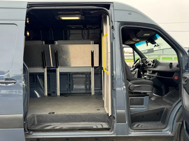 BLUE, 2019 MERCEDES-BENZ SPRINTER 2500 CREW Image 14