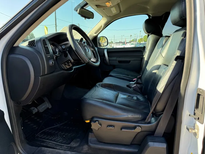 WHITE, 2012 GMC SIERRA 1500 EXTENDED CAB Image 8