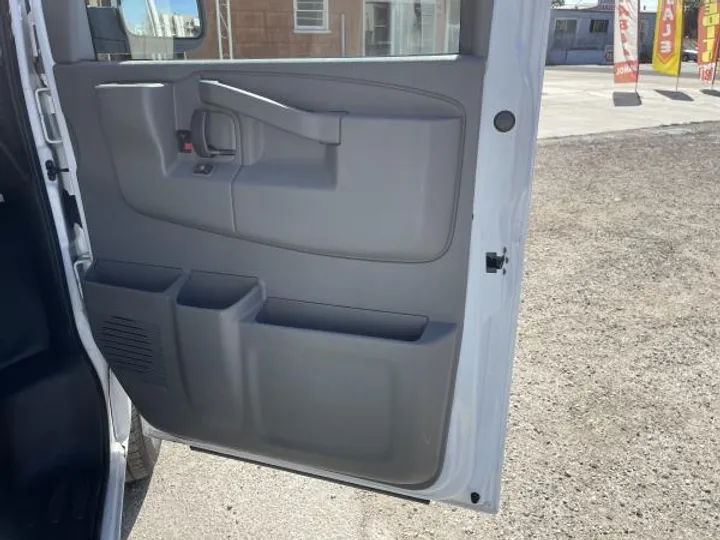 WHITE, 2019 CHEVROLET EXPRESS 2500 CARGO Image 14