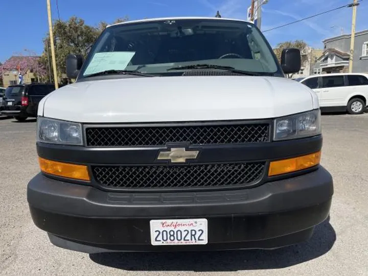 WHITE, 2019 CHEVROLET EXPRESS 2500 CARGO Image 2