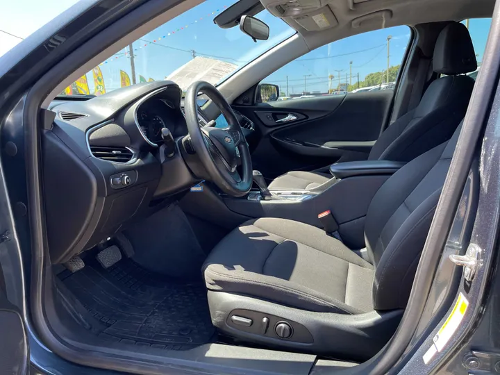 GRAY/BLACK, 2019 CHEVROLET MALIBU Image 8