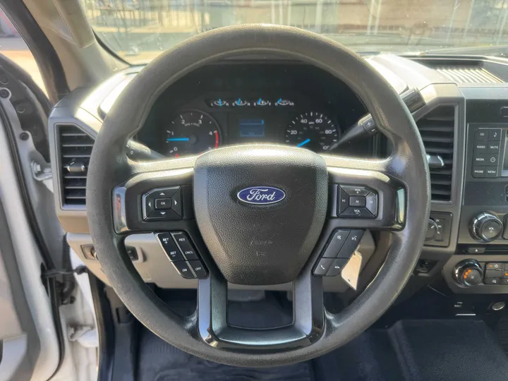 BLACK, 2018 FORD F350 DIESEL SUPER DUTY SUPER CAB Image 22