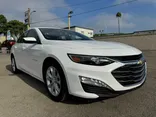 WHITE, 2019 CHEVROLET MALIBU Thumnail Image 3