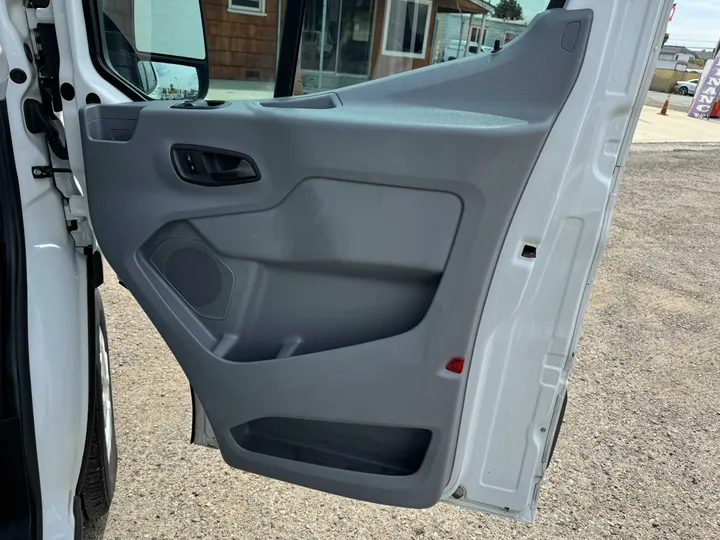 WHITE, 2017 FORD TRANSIT 250 VAN Image 14