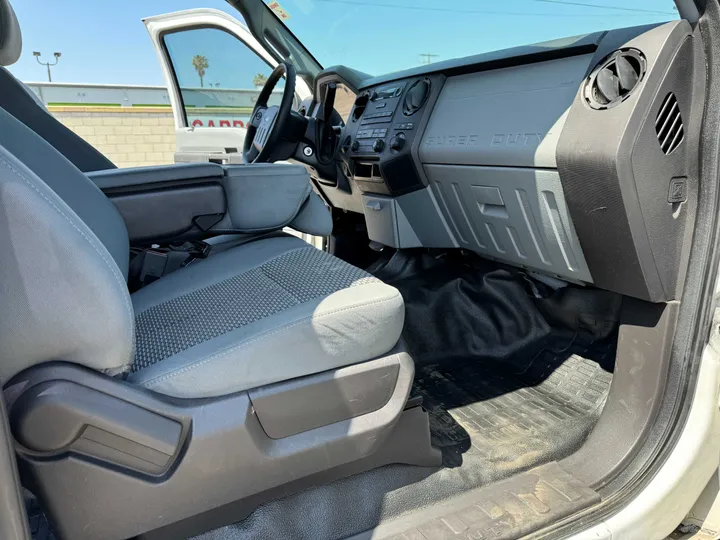 WHITE, 2015 FORD F250 SUPER DUTY SUPER CAB Image 12