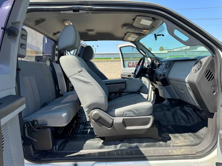 WHITE, 2015 FORD F250 SUPER DUTY SUPER CAB Image 15