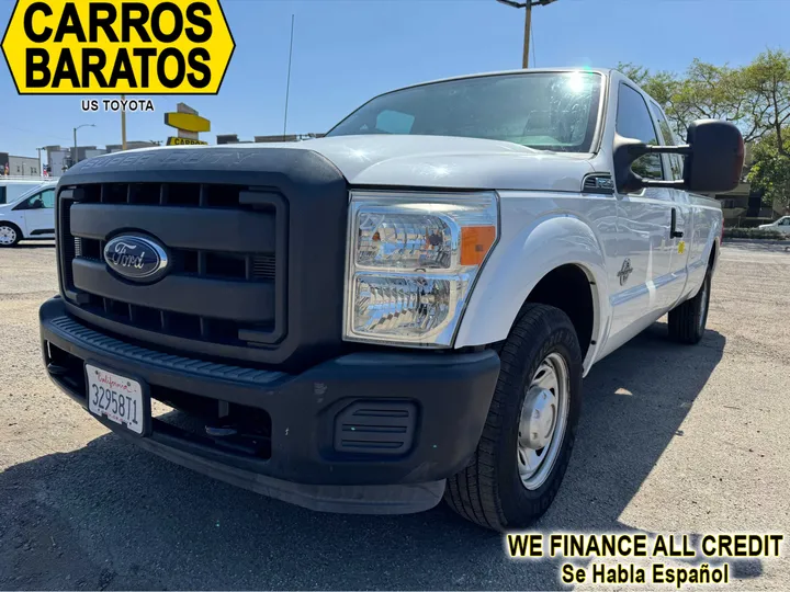 WHITE, 2015 FORD F250 SUPER DUTY SUPER CAB Image 1