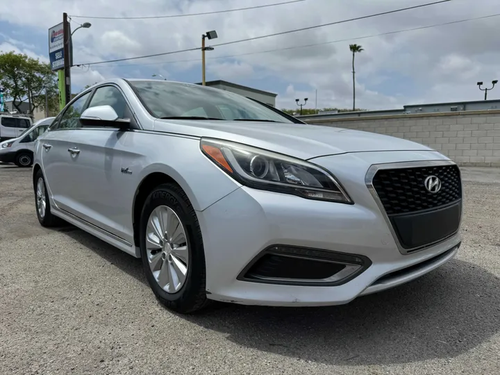 SILVER, 2016 HYUNDAI SONATA HYBRID Image 3