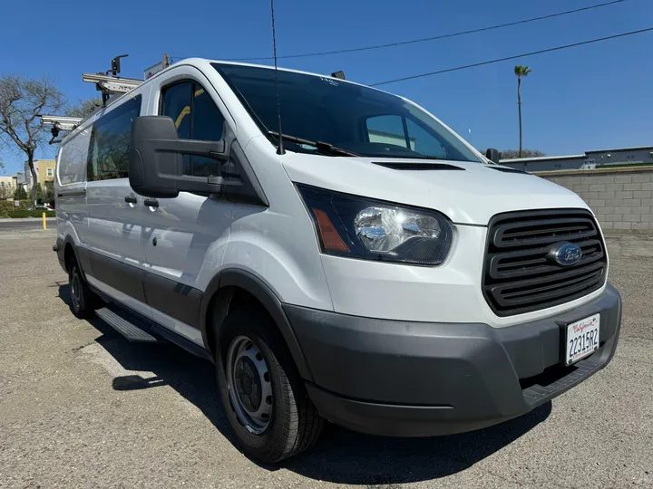 WHITE, 2018 FORD TRANSIT 150 VAN Image 3