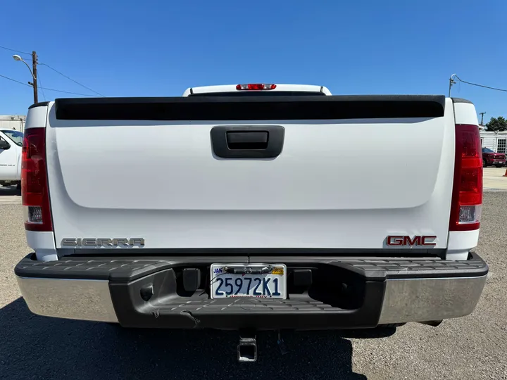 WHITE, 2013 GMC SIERRA 1500 EXTENDED CAB Image 5