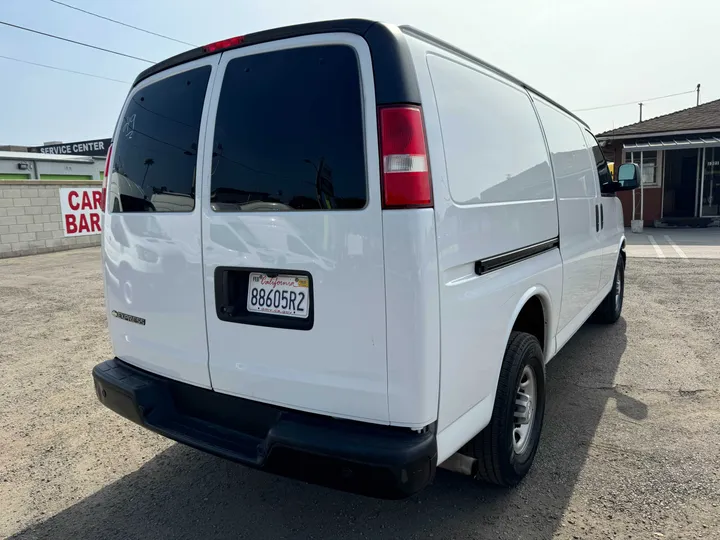 WHITE, 2019 CHEVROLET EXPRESS 2500 CARGO Image 6