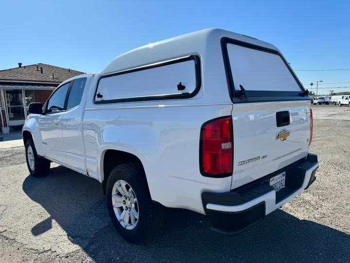 WHITE, 2018 CHEVROLET COLORADO EXTENDED CAB Image 4