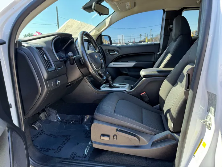 WHITE, 2018 CHEVROLET COLORADO EXTENDED CAB Image 7