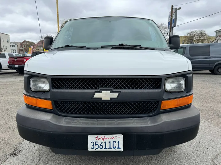 WHITE, 2011 CHEVROLET EXPRESS 1500 CARGO Image 2