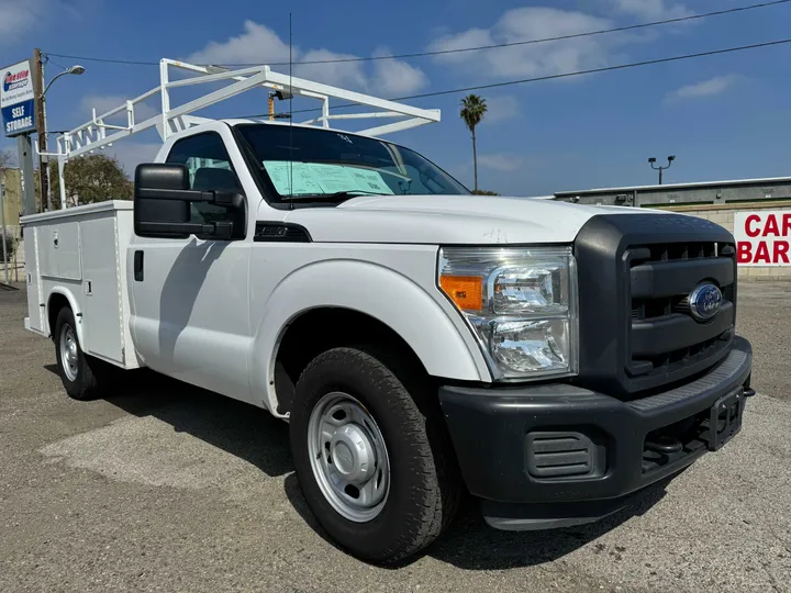 WHITE, 2016 FORD F250 SUPER DUTY REGULAR CAB Image 3