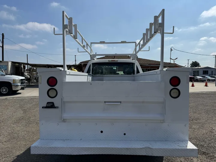 WHITE, 2016 FORD F250 SUPER DUTY REGULAR CAB Image 5