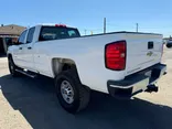 WHITE, 2018 CHEVROLET SILVERADO 2500 HD DOUBLE CAB Thumnail Image 4