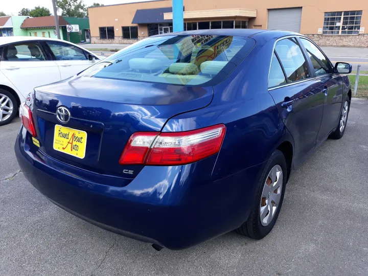 2007 TOYOTA CAMRY Image 2