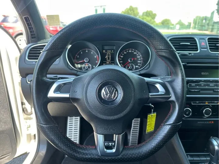 WHITE, 2012 VOLKSWAGEN GTI Image 5