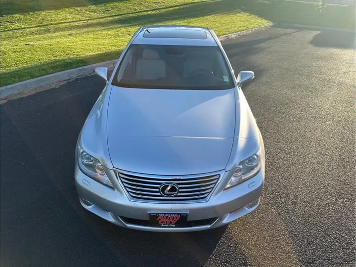 SILVER, 2011 LEXUS LS Image 14