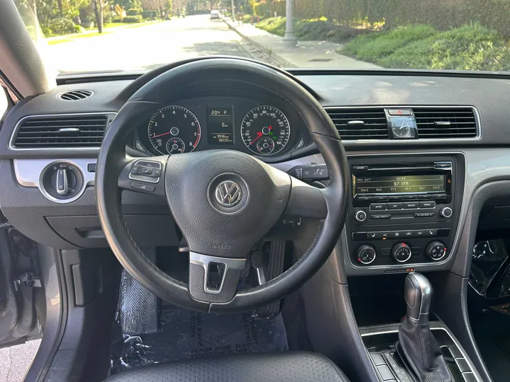 GRAY, 2014 VOLKSWAGEN PASSAT Image 12