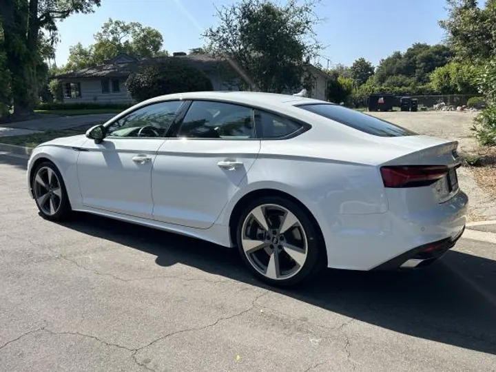 WHITE, 2020 AUDI A5 PREMIUM PLUS Image 5