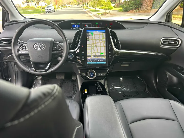 GREY, 2021 TOYOTA PRIUS PRIME XLE Image 14