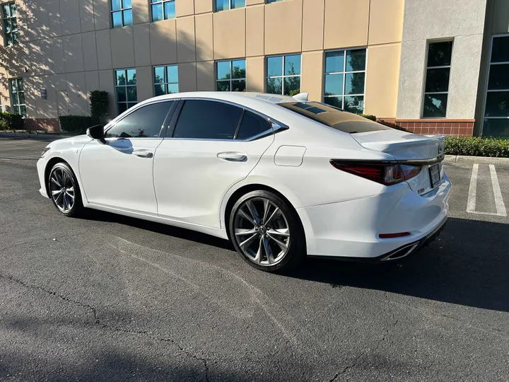 WHITE, 2021 LEXUS ES 350 F SPORT Image 5