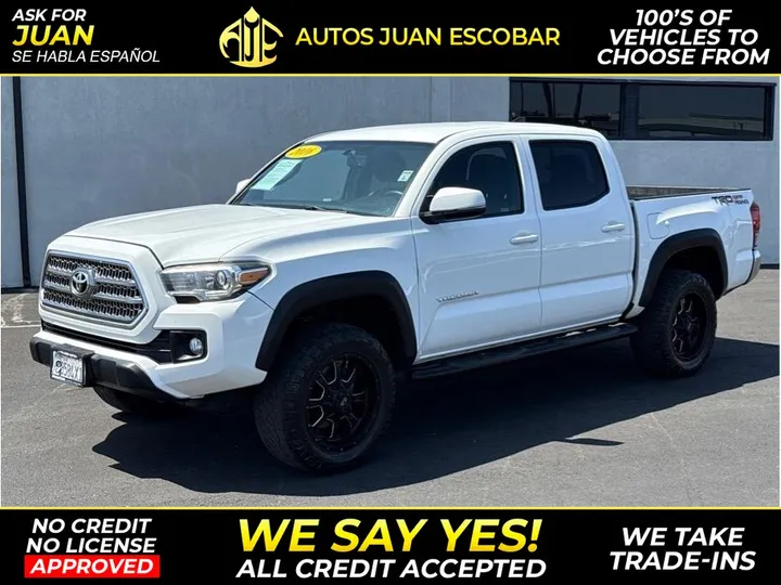 WHITE, 2016 TOYOTA TACOMA DOUBLE CAB Image 1