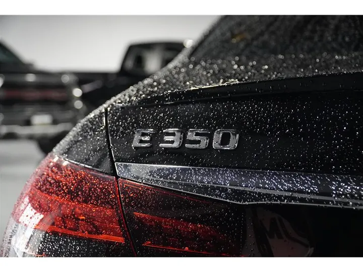 BLACK, 2022 MERCEDES-BENZ E-CLASS Image 10