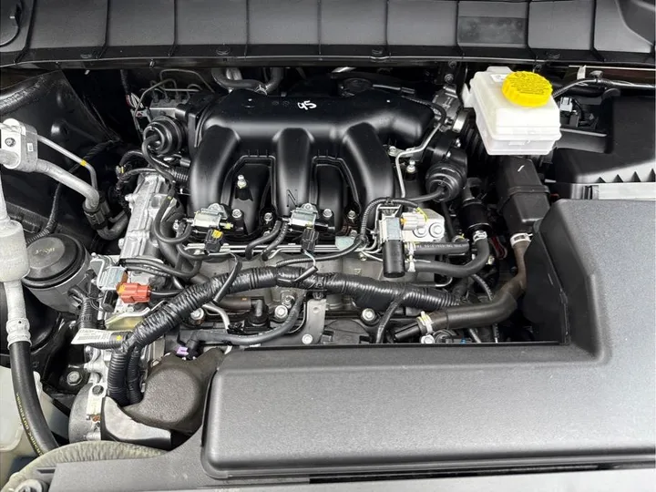 GRAY, 2024 NISSAN PATHFINDER Image 21