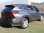 GRAY, 2020 TOYOTA HIGHLANDER LE Thumnail Image 6