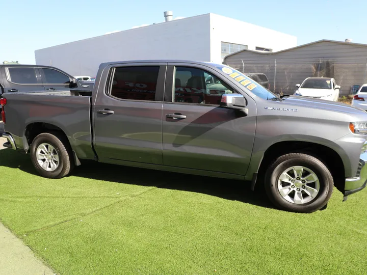 2020 CHEVROLET SILVERADO LT Image 5