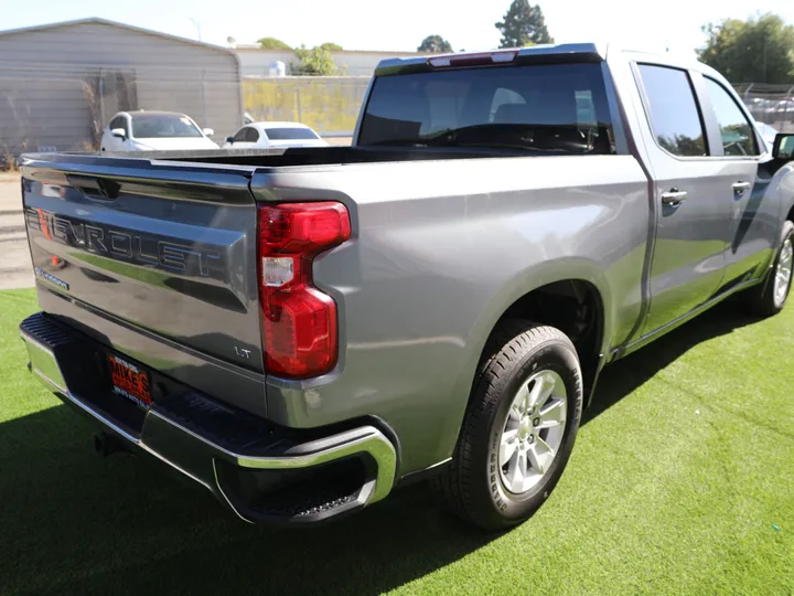 2020 CHEVROLET SILVERADO LT Image 6