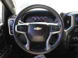 2020 CHEVROLET SILVERADO LT Thumnail Image 17