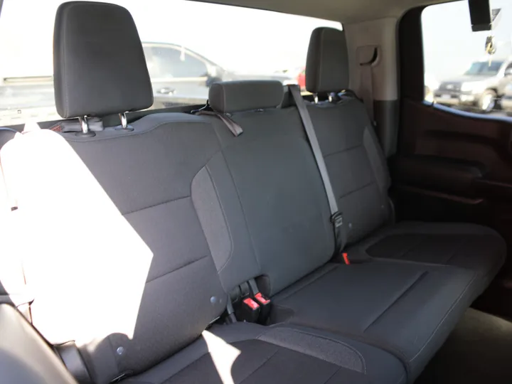 2020 CHEVROLET SILVERADO LT Image 27