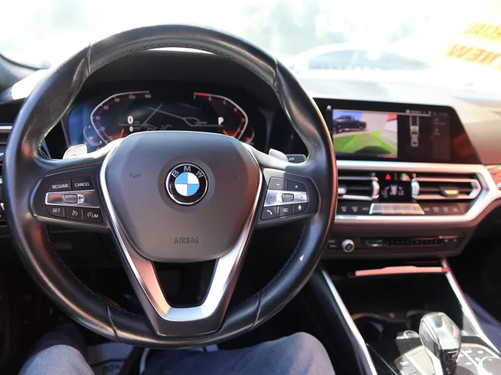BLACK, 2019 BMW 330I Image 17