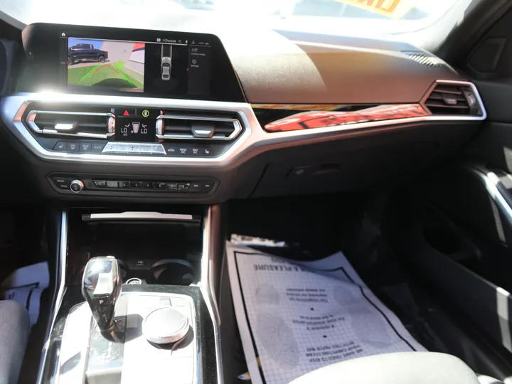 BLACK, 2019 BMW 330I Image 18