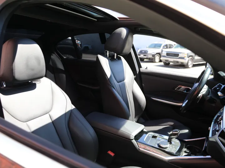 BLACK, 2019 BMW 330I Image 32