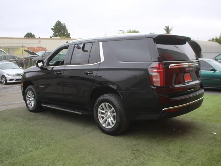 BLACK, 2021 CHEVROLET TAHOE LT Image 4