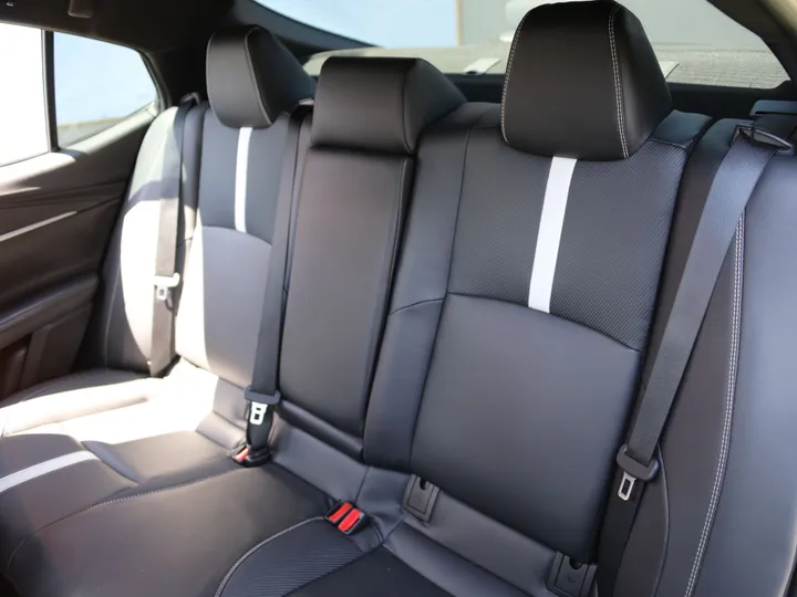 BLACK, 2025 TOYOTA CAMRY SE Image 23