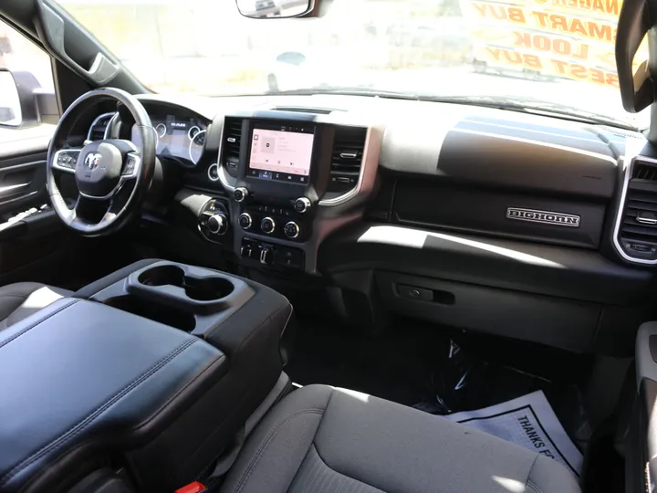 WHITE, 2023 RAM 1500 BIG HORN Image 33