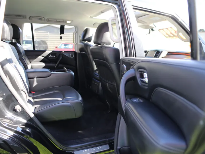 GRAY, 2021 INFINITI QX80 LUXE Image 26