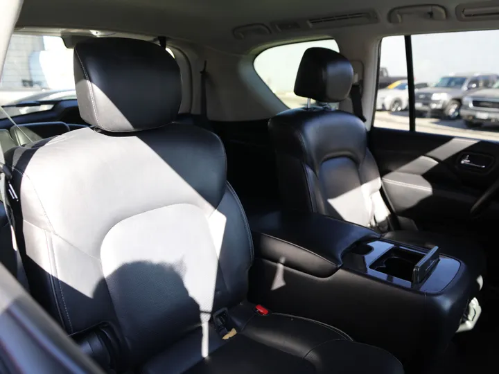 GRAY, 2021 INFINITI QX80 LUXE Image 29