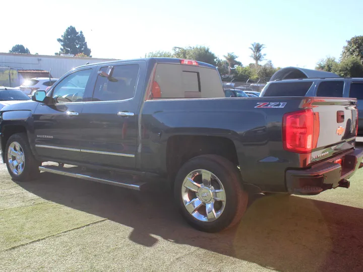 2017 CHEVROLET SILVERADO LTZ Image 4